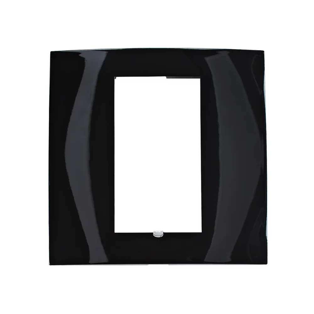 C4-SFP1-BL, Square screw-less faceplate, plastic, black